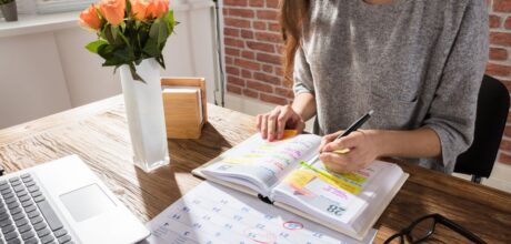 Dicas simples para organizar sua vida financeira e evitar problemas no fim do mês